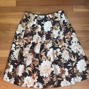 Tailor by Barbara Moss skirt with pleats